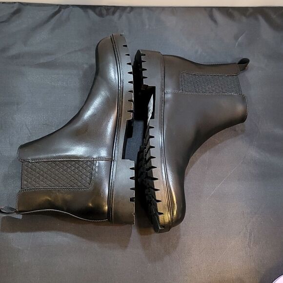 BRAND NEW GUESS MEN'S DOLAS CHELSEA BOOT - Picture 11 of 14